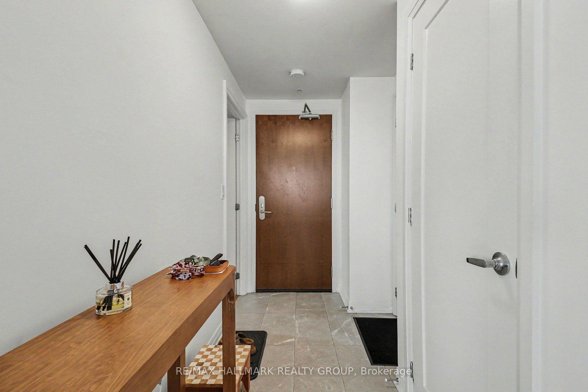 Photo 9 of Unit 2807, 805 Carling Avenue, Ottawa, West Centre Town — HOMEH