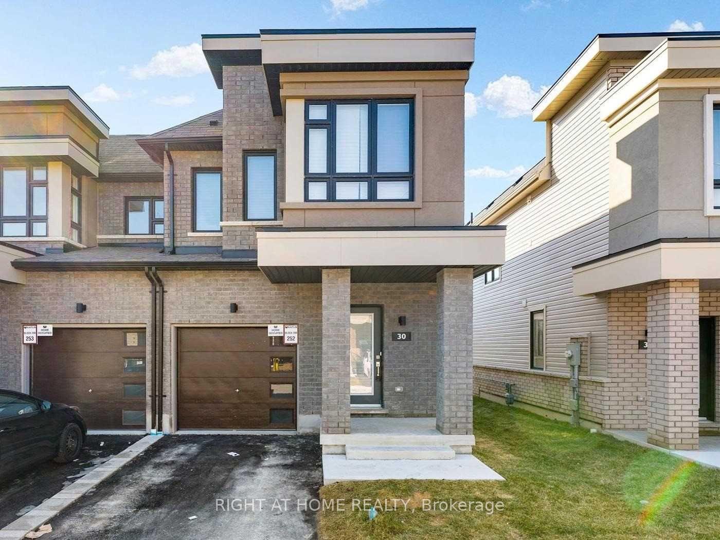 Photo of 30 Caspian Square