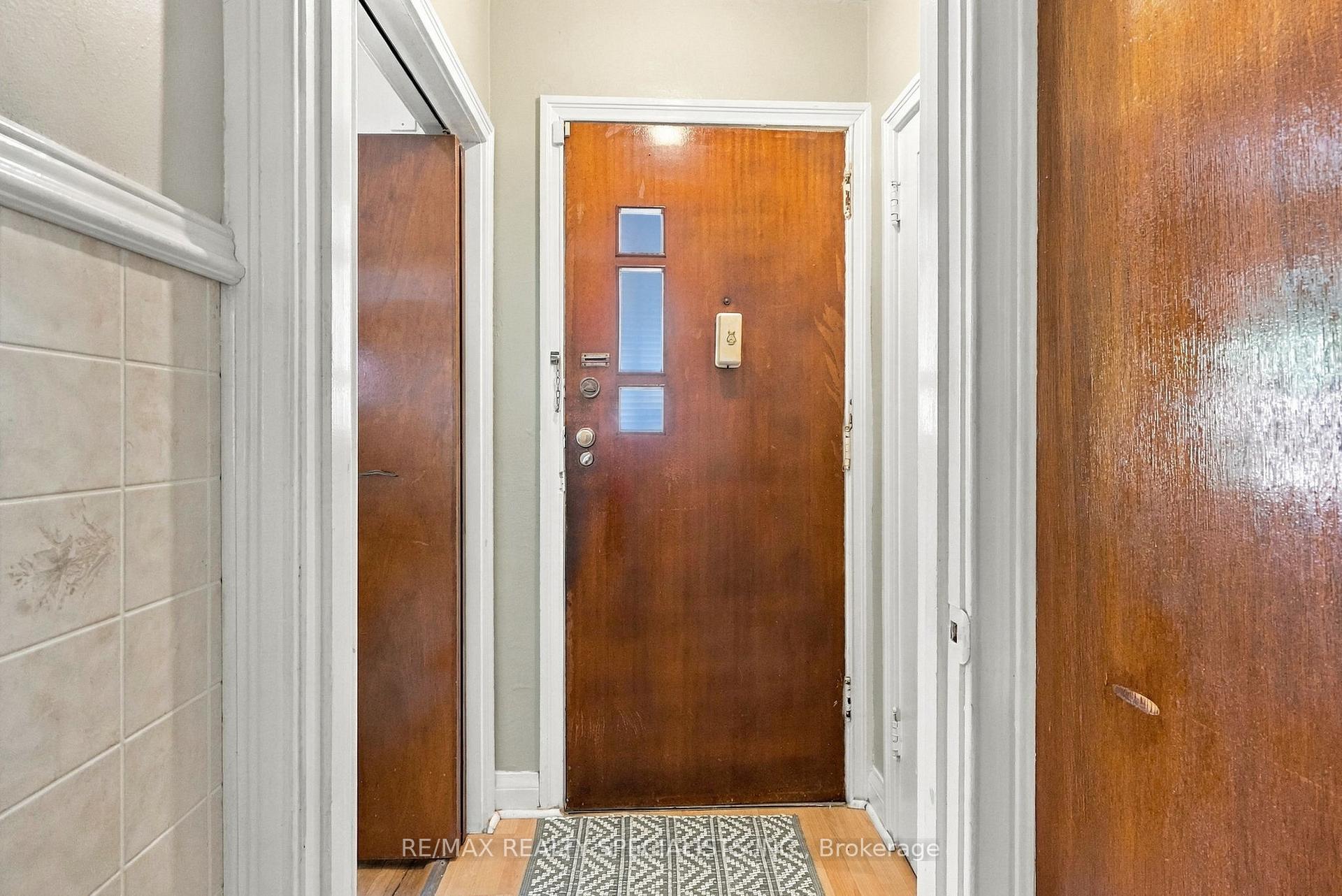 Photo 6 of 93 Cavell Avenue, Etobicoke, Mimico — HOMEH