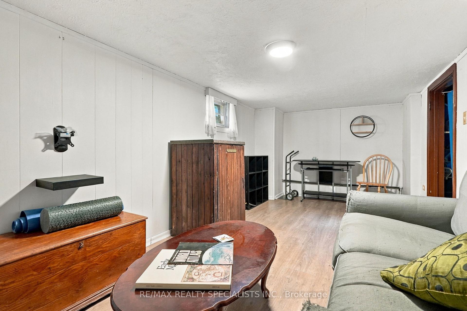 Photo 35 of 93 Cavell Avenue, Etobicoke, Mimico — HOMEH