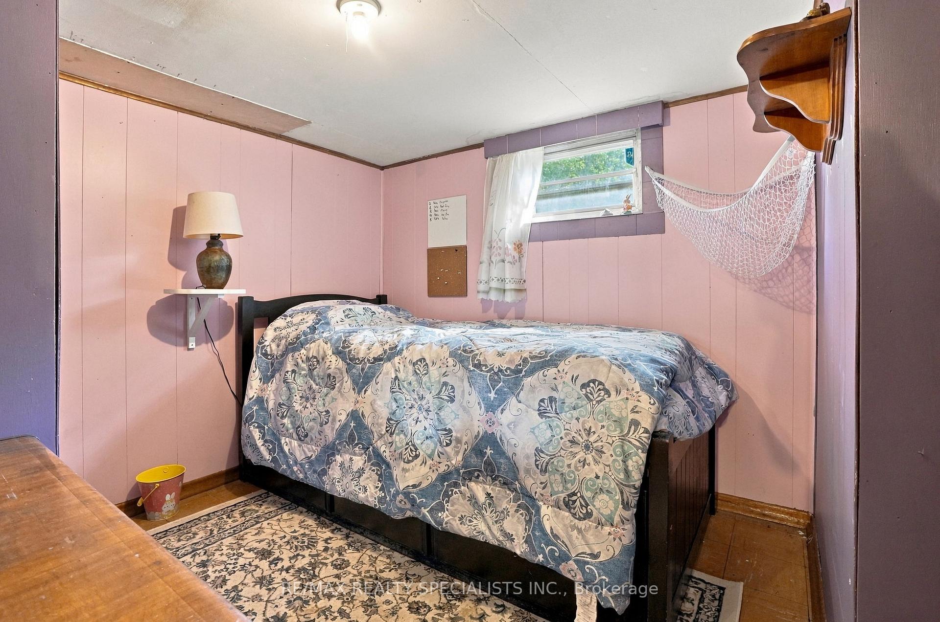 Photo 38 of 93 Cavell Avenue, Etobicoke, Mimico — HOMEH