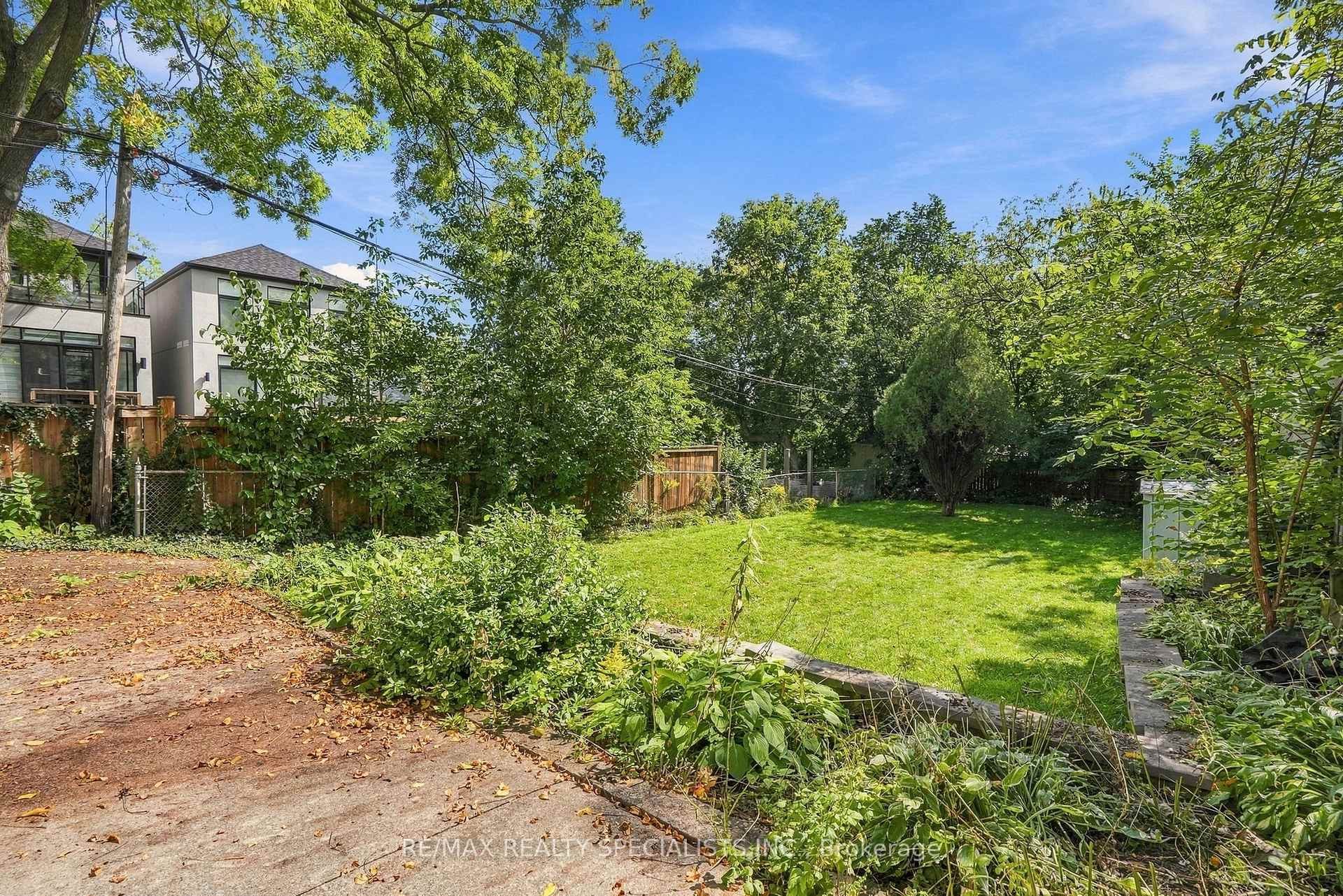Photo 42 of 93 Cavell Avenue, Etobicoke, Mimico — HOMEH