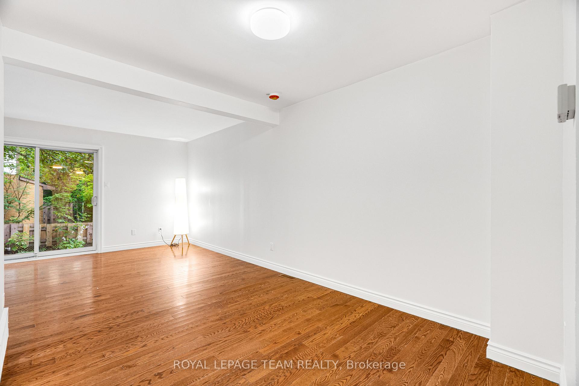Photo 3 of Unit 15, 121 Castlefrank Road, Ottawa, Kanata - Glencairn/Hazeldean — HOMEH