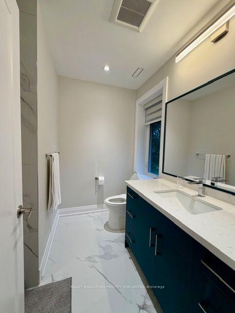 Photo 14 of Unit 2nd Floor, 10 Lascelles Boulevard, Toronto, Yonge-St. Clair — HOMEH