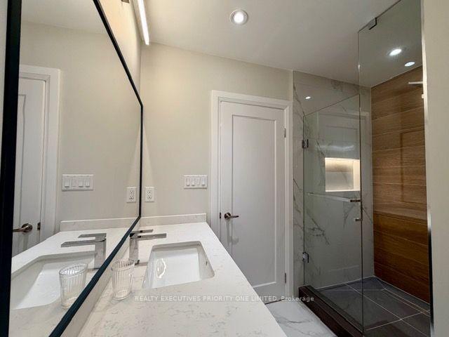 Photo 16 of Unit 2nd Floor, 10 Lascelles Boulevard, Toronto, Yonge-St. Clair — HOMEH