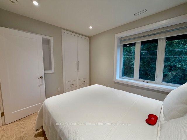 Photo 18 of Unit 2nd Floor, 10 Lascelles Boulevard, Toronto, Yonge-St. Clair — HOMEH