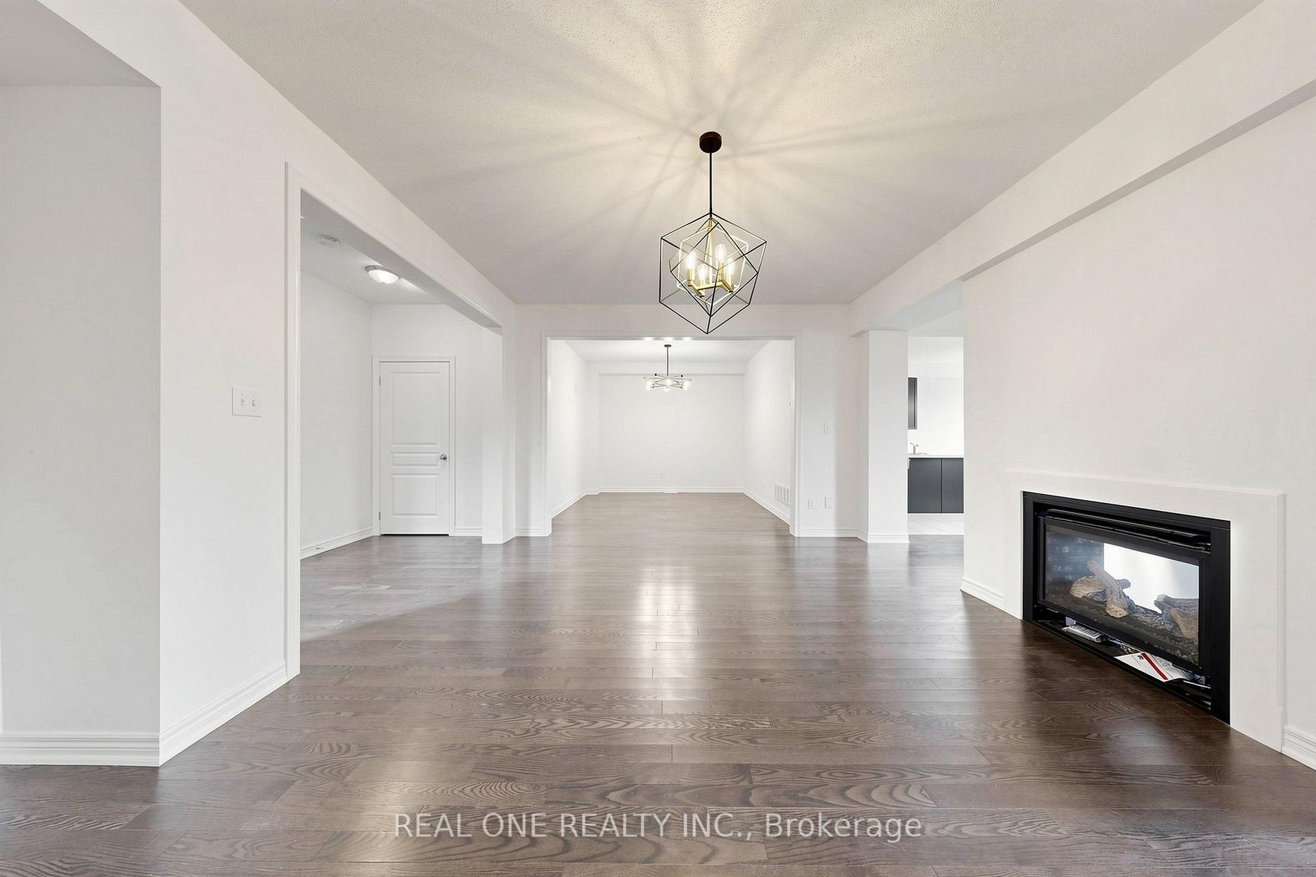 Photo 9 of 108 Hubner Avenue, Markham, Berczy — HOMEH