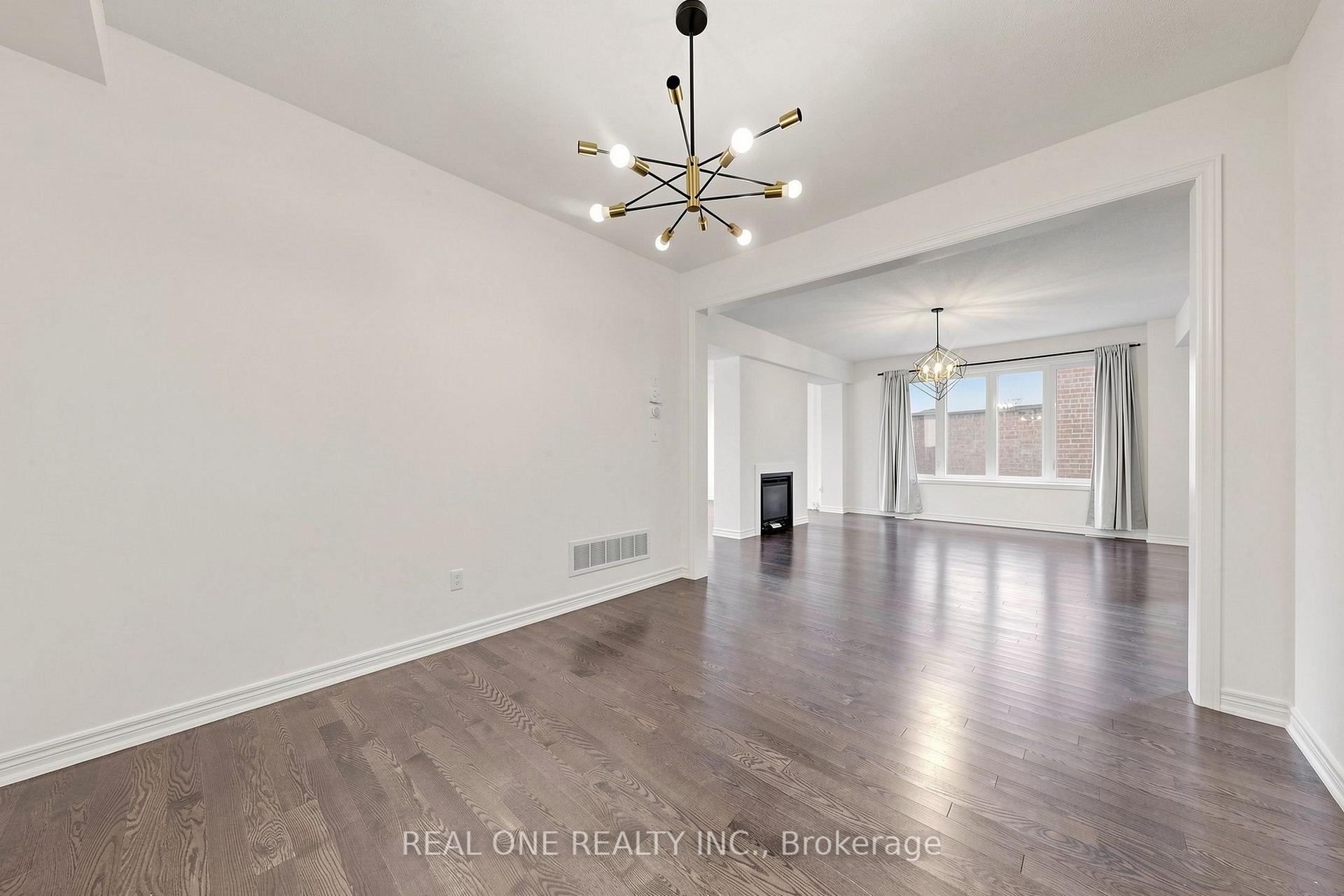 Photo 11 of 108 Hubner Avenue, Markham, Berczy — HOMEH