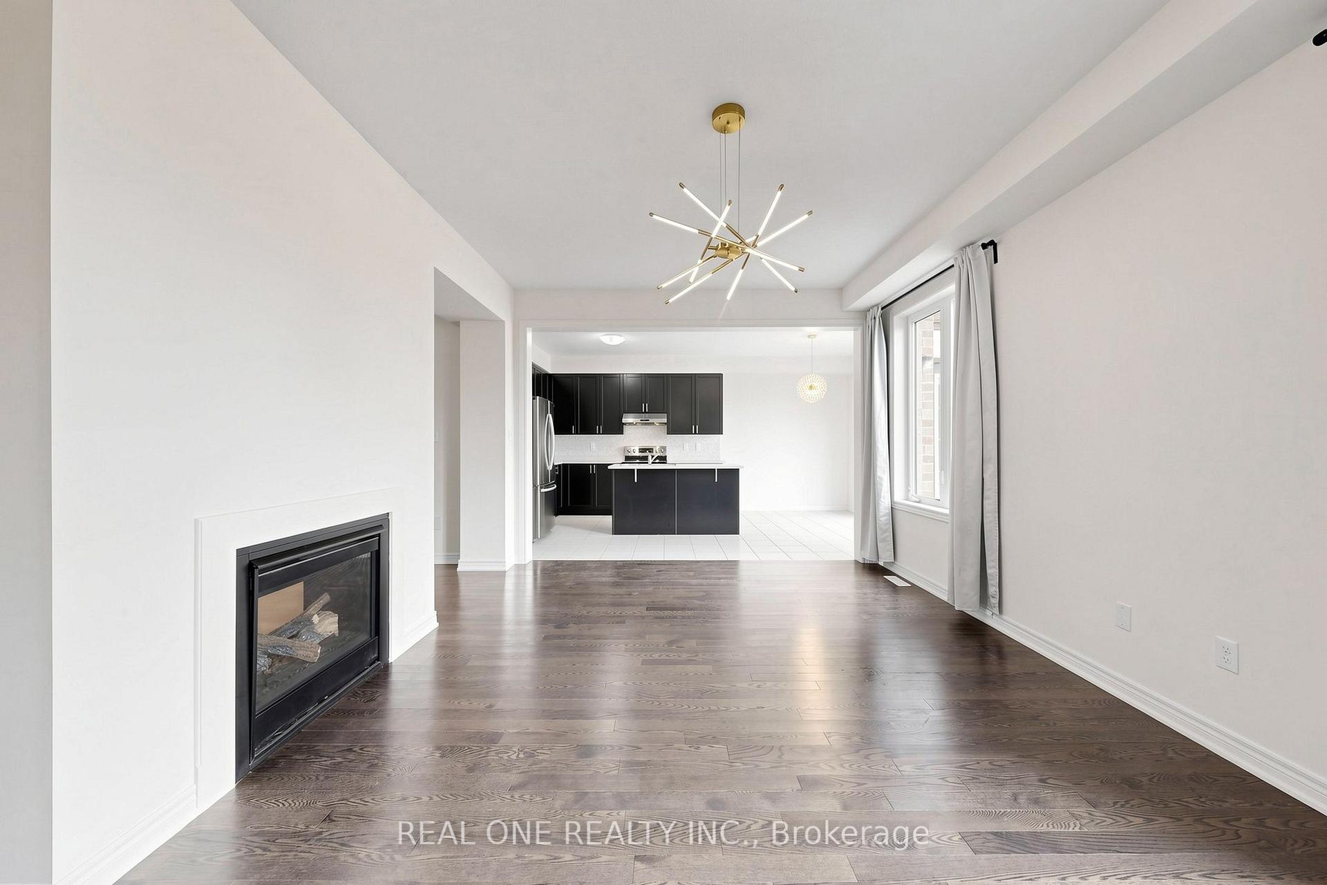 Photo 12 of 108 Hubner Avenue, Markham, Berczy — HOMEH