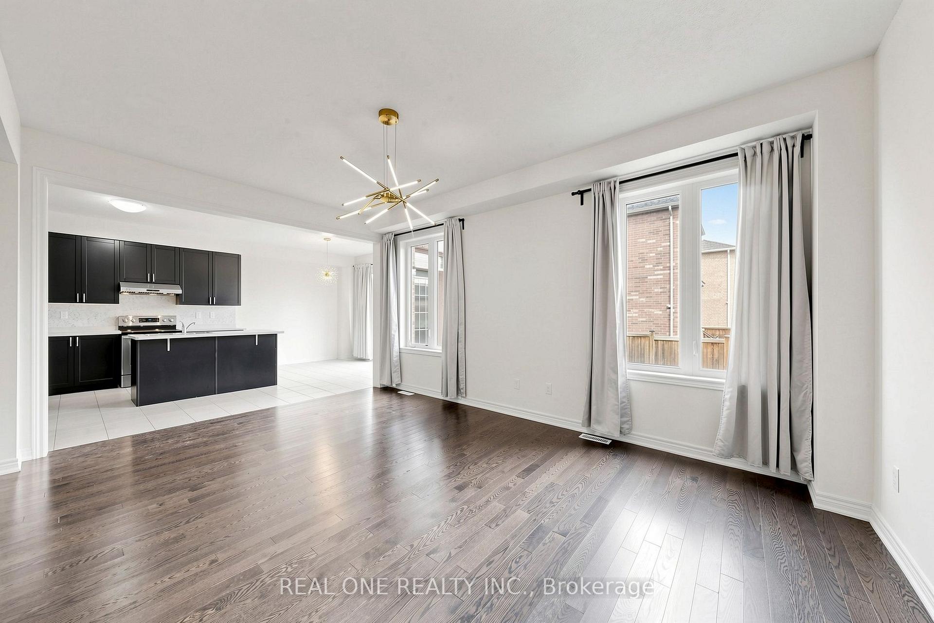 Photo 13 of 108 Hubner Avenue, Markham, Berczy — HOMEH