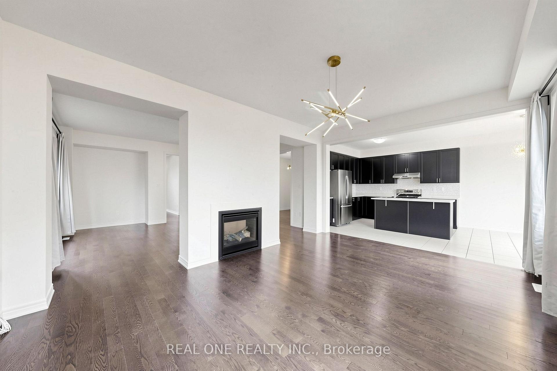 Photo 15 of 108 Hubner Avenue, Markham, Berczy — HOMEH