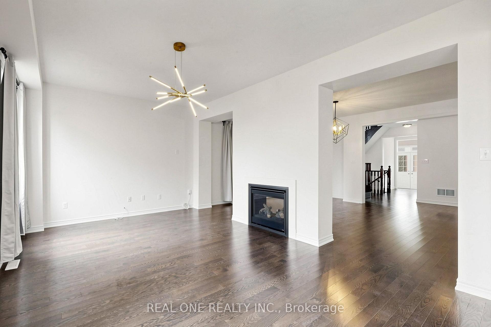 Photo 17 of 108 Hubner Avenue, Markham, Berczy — HOMEH