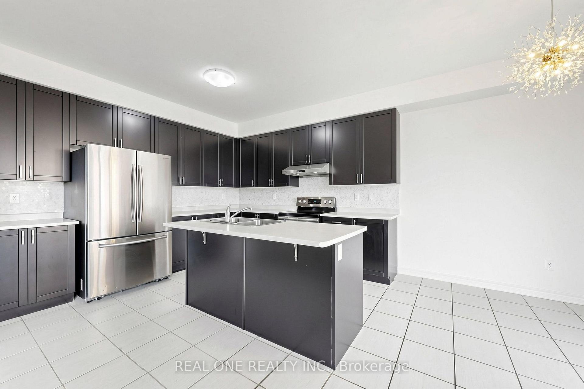 Photo 20 of 108 Hubner Avenue, Markham, Berczy — HOMEH