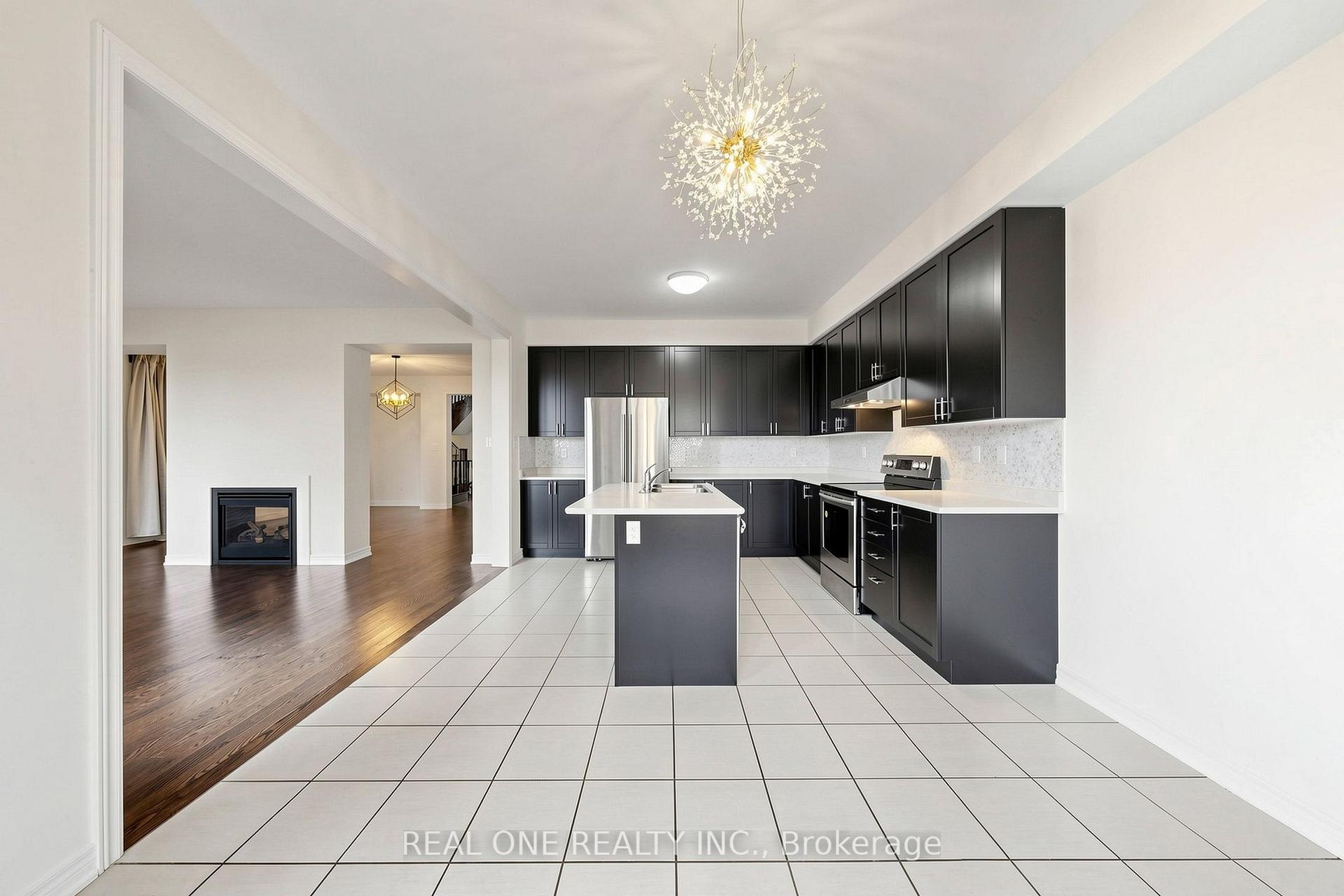 Photo 24 of 108 Hubner Avenue, Markham, Berczy — HOMEH