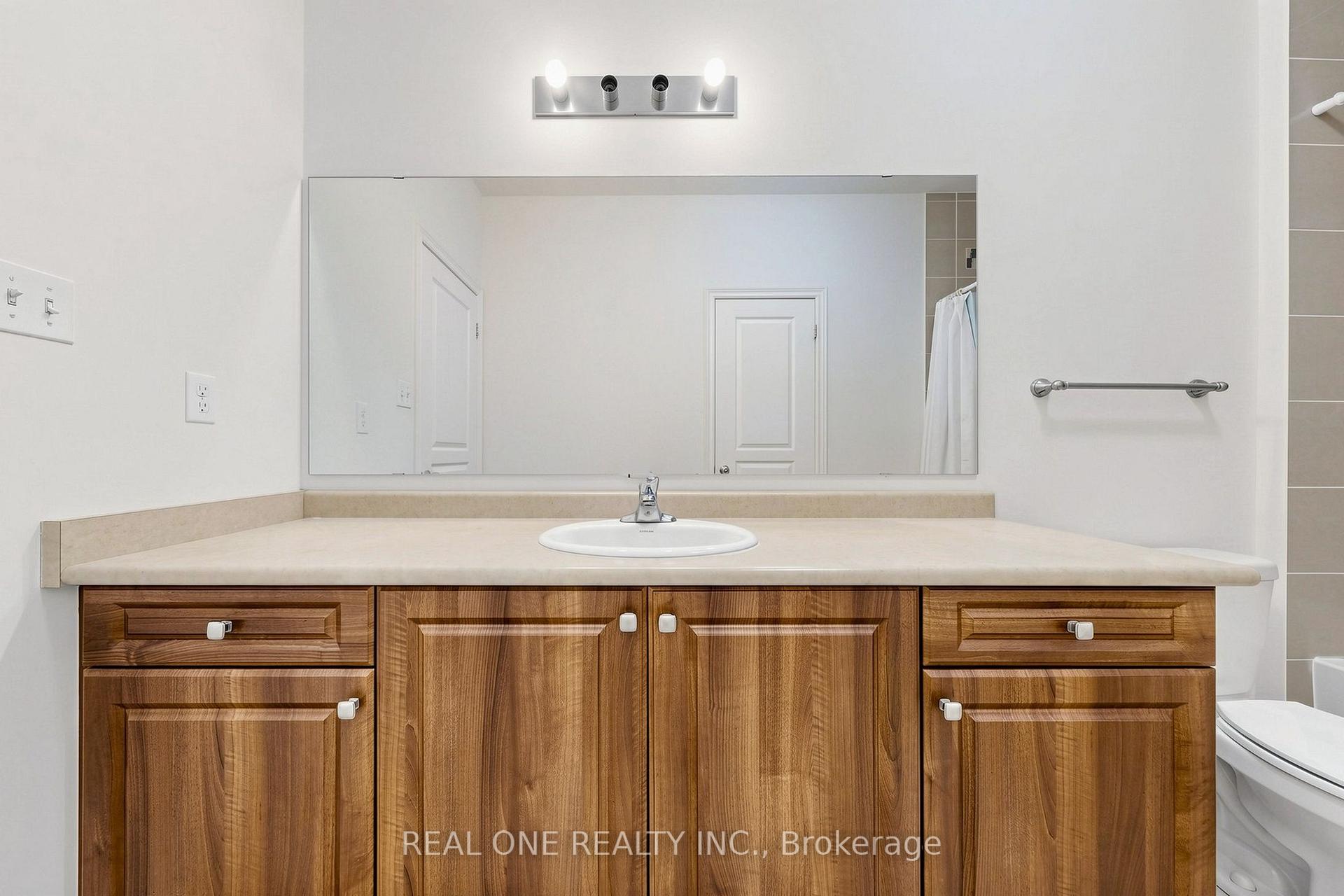 Photo 40 of 108 Hubner Avenue, Markham, Berczy — HOMEH