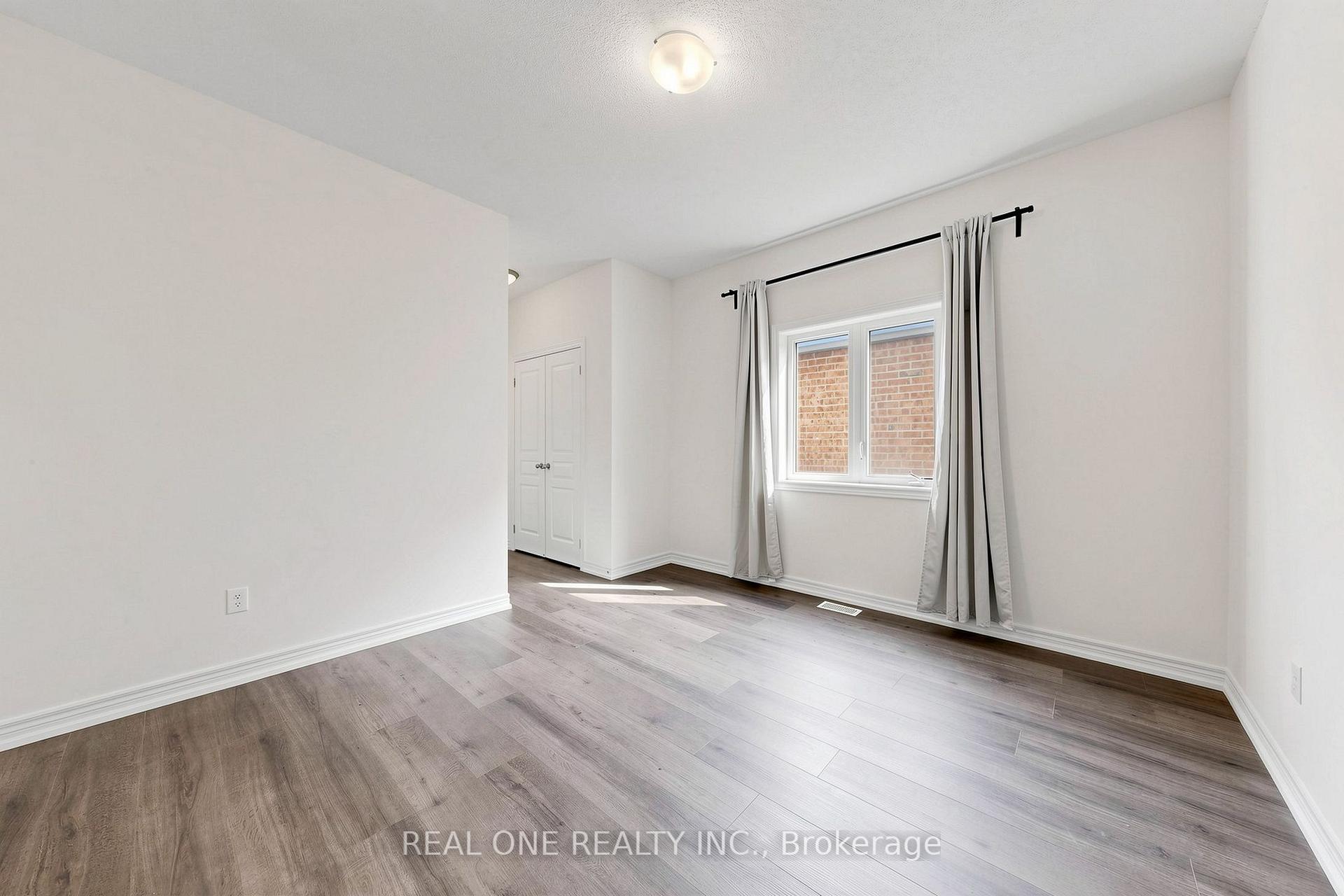 Photo 42 of 108 Hubner Avenue, Markham, Berczy — HOMEH