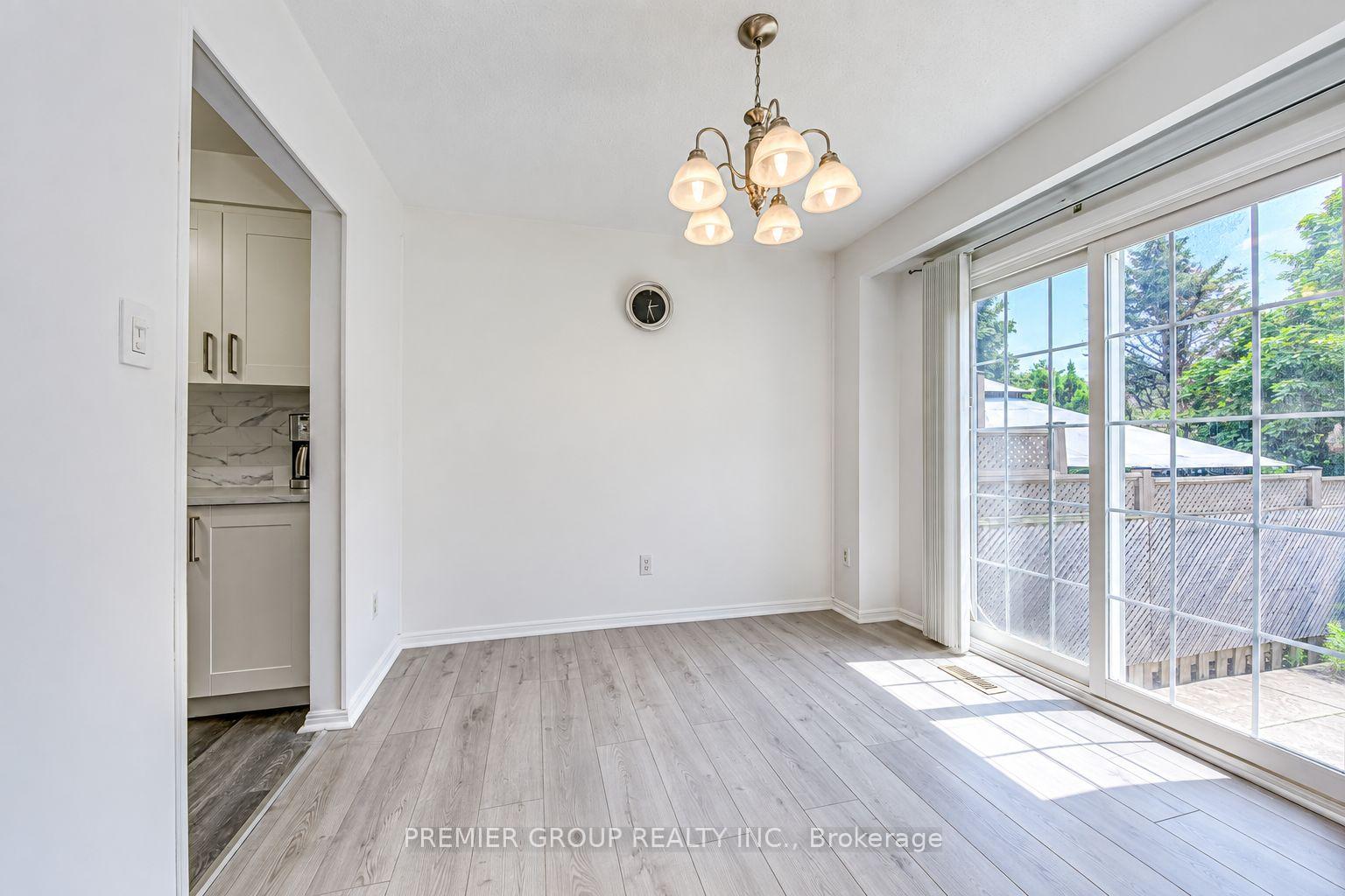 Photo 9 of 12 Kline Court, Brampton, Heart Lake West — HOMEH