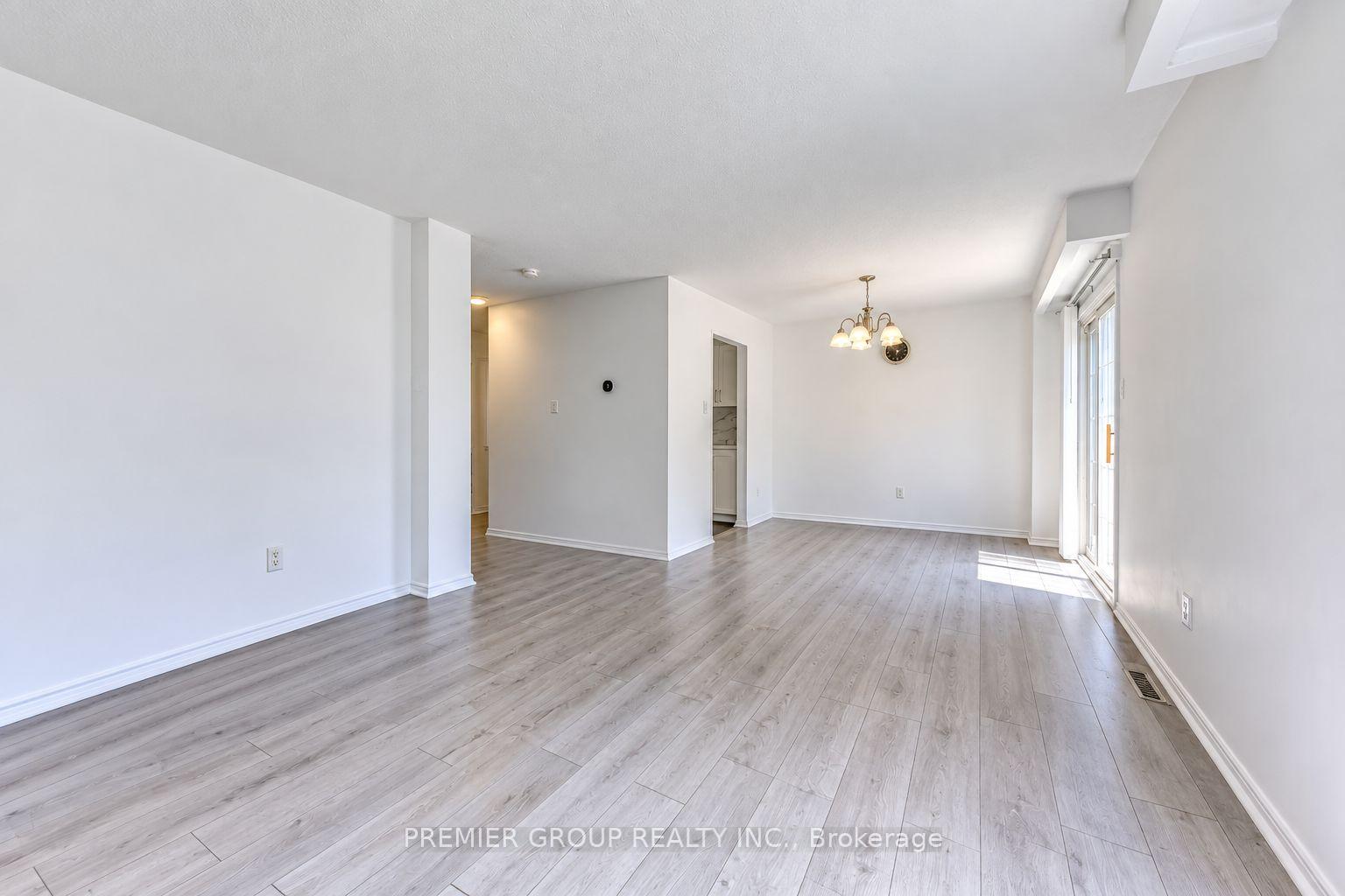 Photo 11 of 12 Kline Court, Brampton, Heart Lake West — HOMEH
