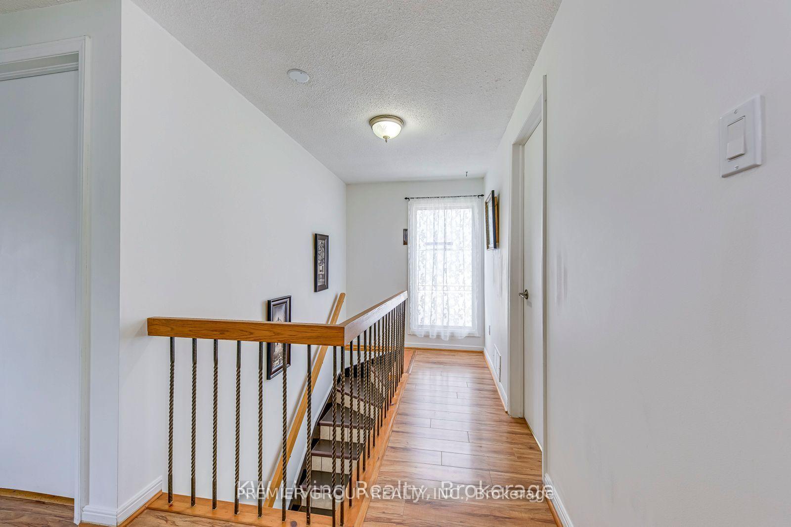 Photo 13 of 12 Kline Court, Brampton, Heart Lake West — HOMEH