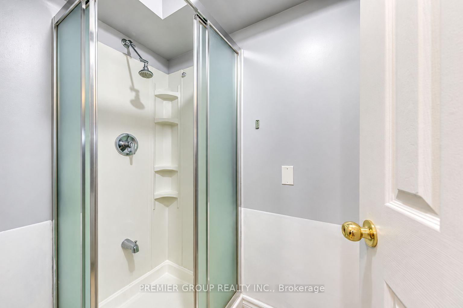 Photo 31 of 12 Kline Court, Brampton, Heart Lake West — HOMEH