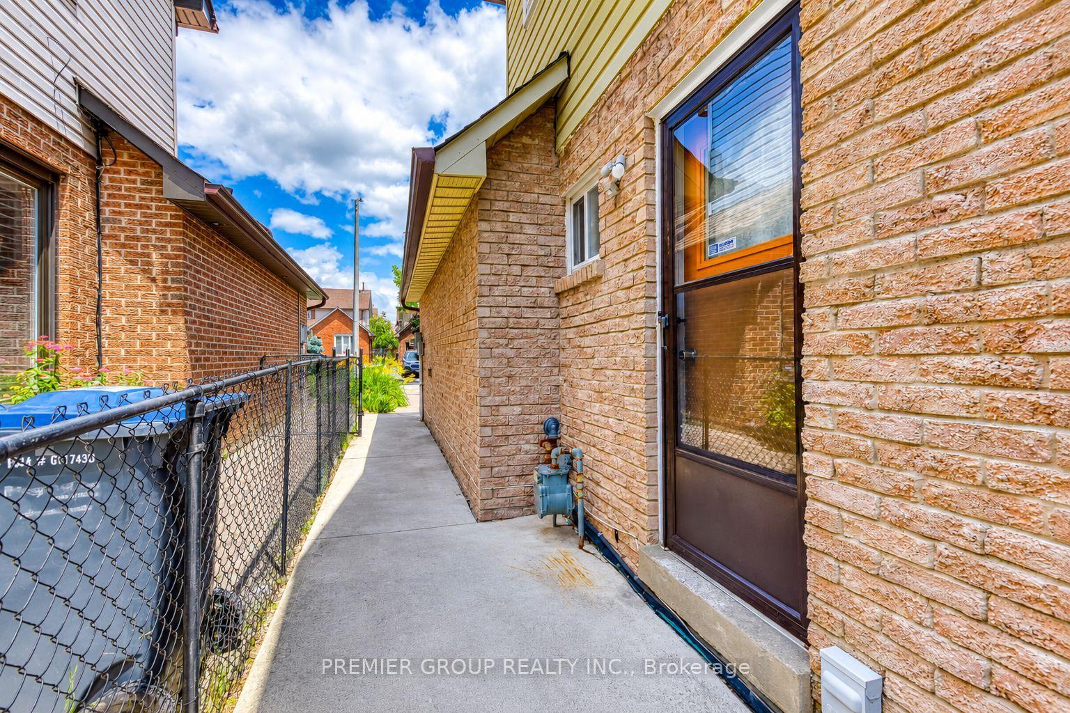 Photo 36 of 12 Kline Court, Brampton, Heart Lake West — HOMEH