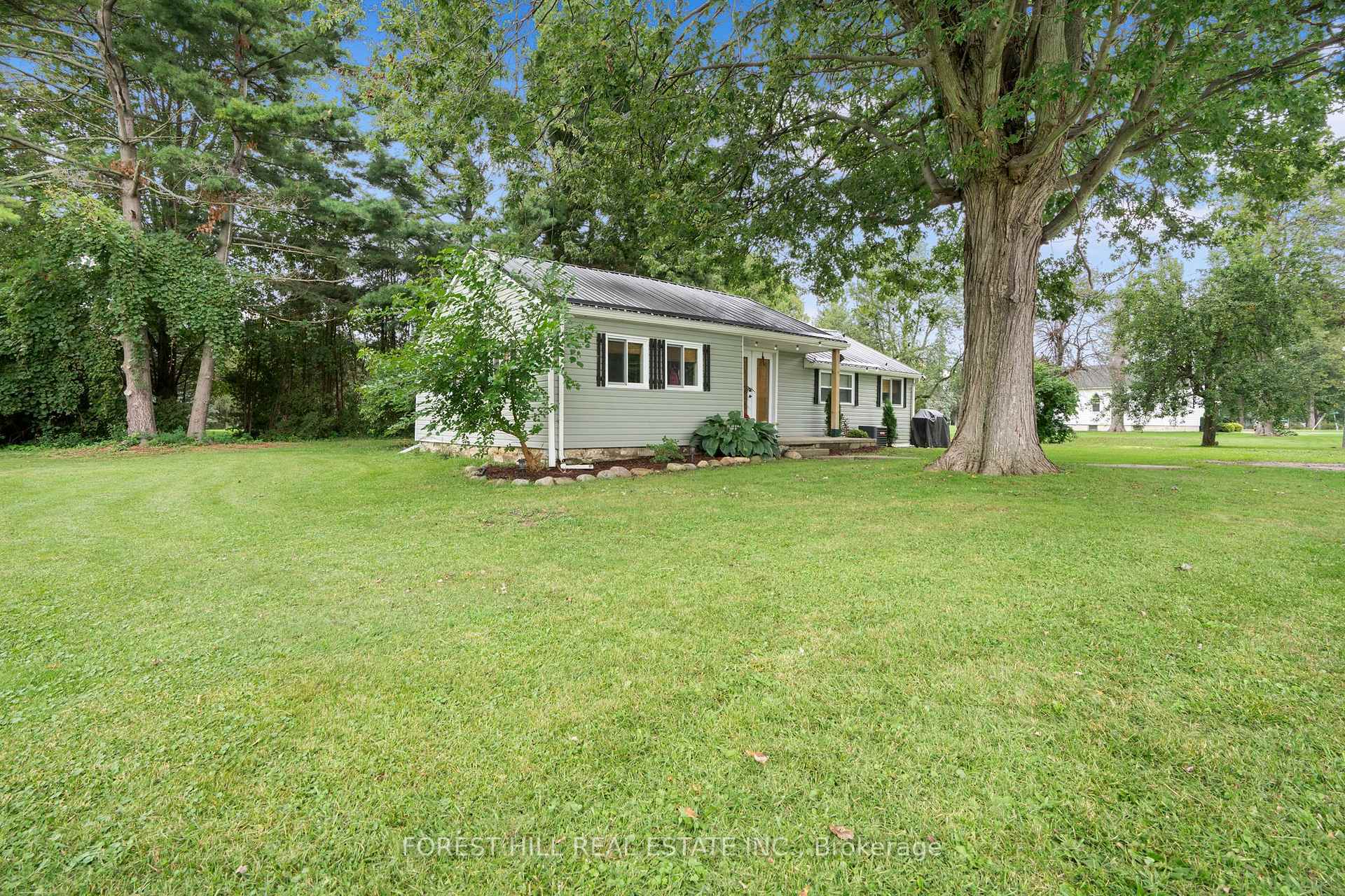 Photo 3 of 185 Metcalfe Street, Chatham-Kent, Shrewsbury — HOMEH