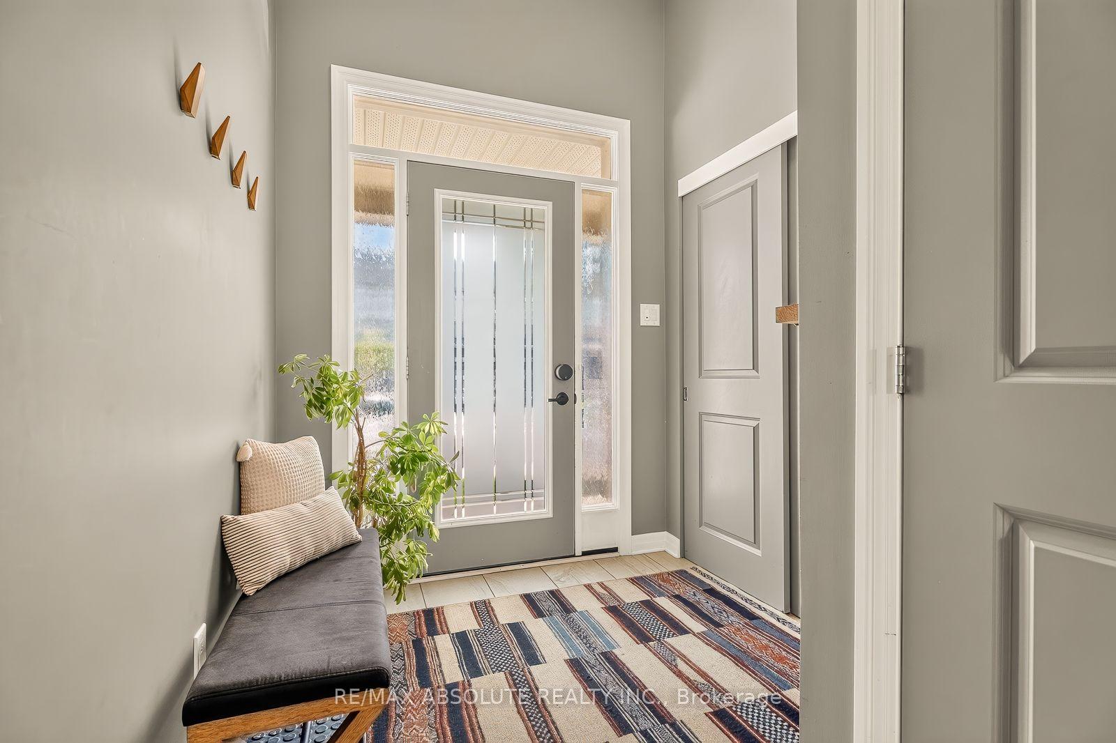 Photo 3 of 569 Rioja Street, Ottawa, Kanata - Emerald Meadows/Trailwest — HOMEH