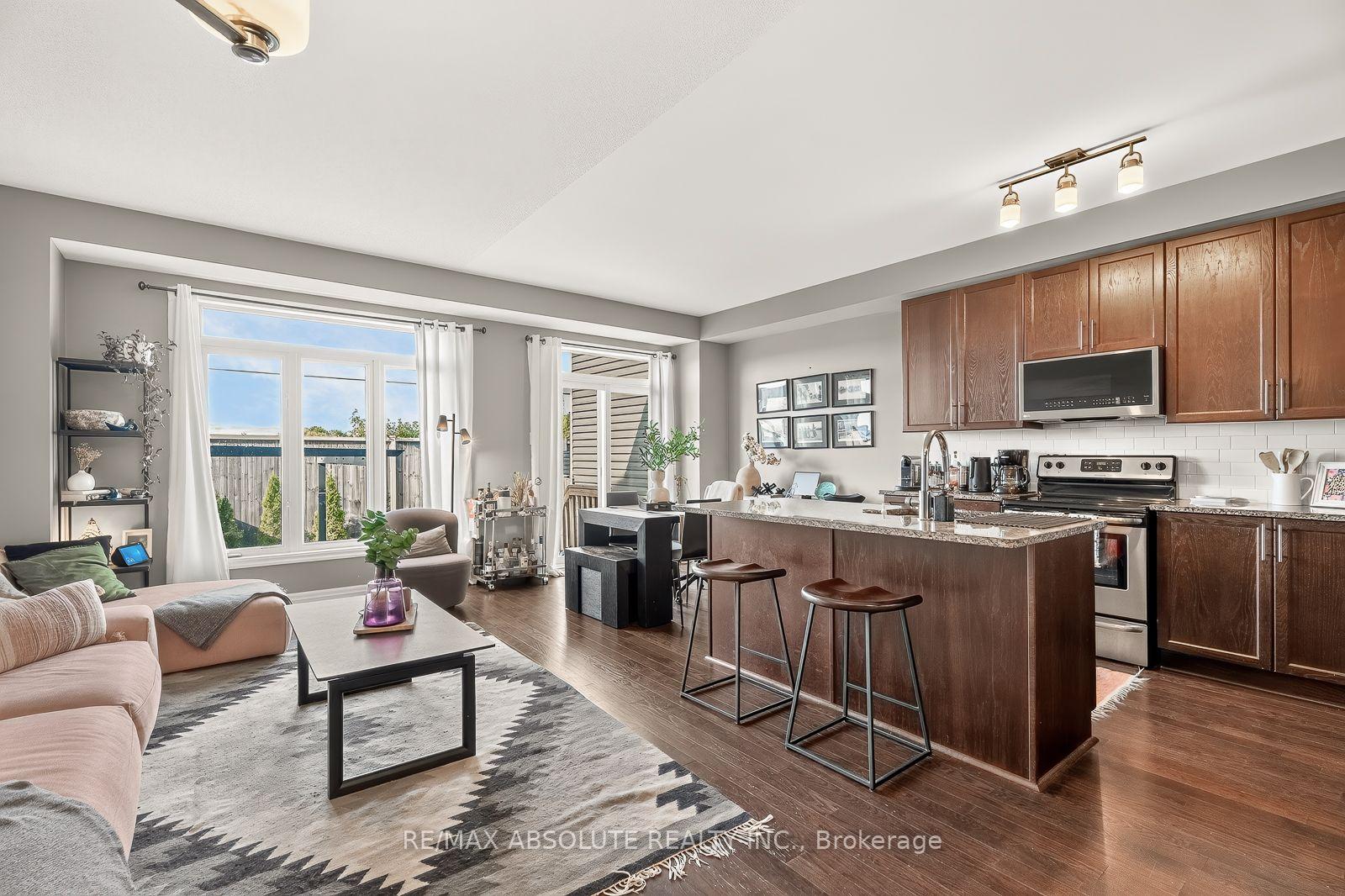 Photo 7 of 569 Rioja Street, Ottawa, Kanata - Emerald Meadows/Trailwest — HOMEH