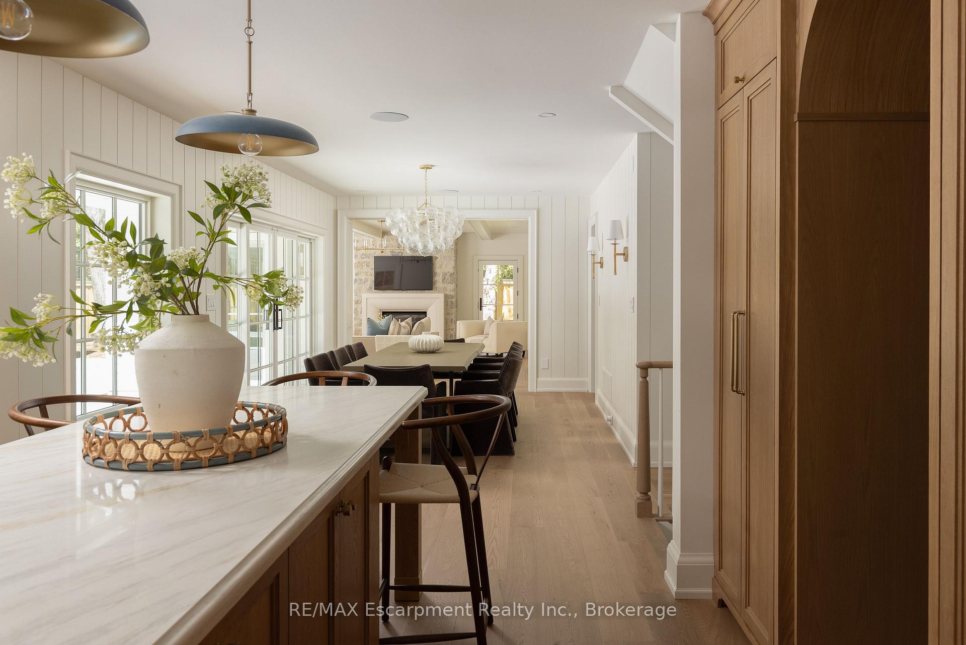 Photo 10 of 130 Edgecliffe Place, Burlington, Appleby — HOMEH