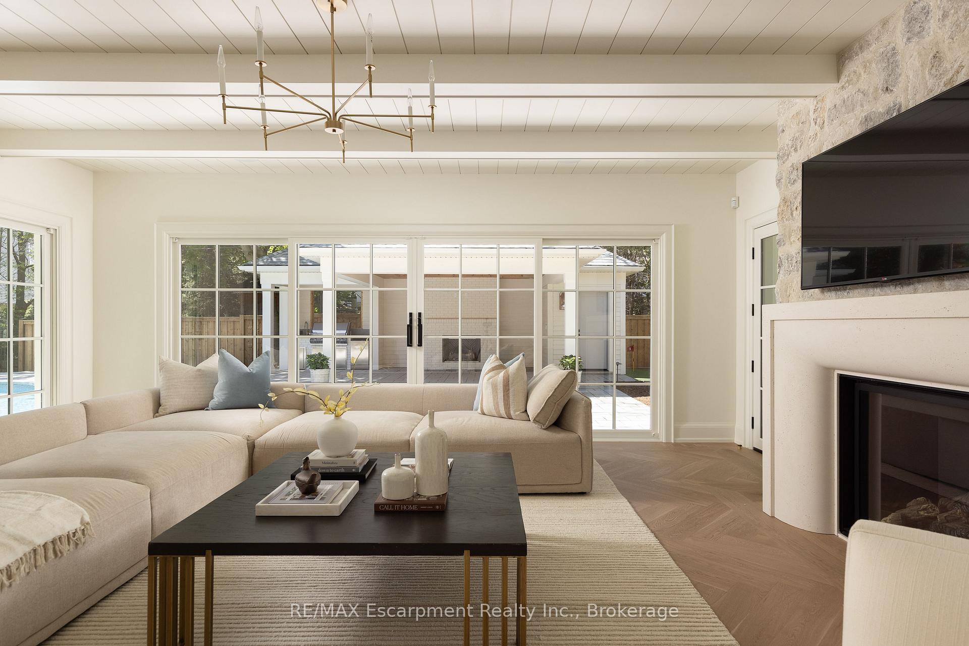 Photo 13 of 130 Edgecliffe Place, Burlington, Appleby — HOMEH