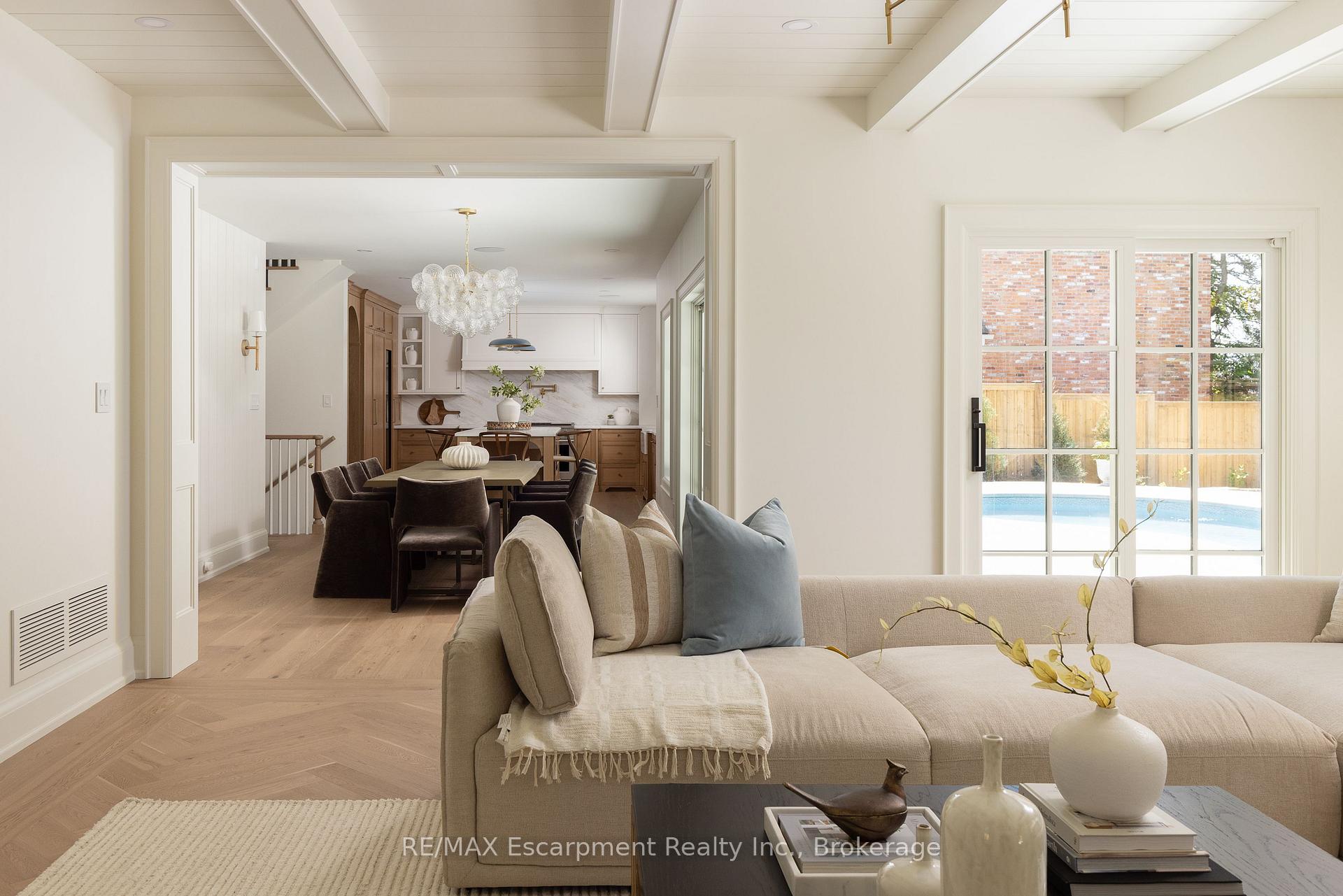 Photo 14 of 130 Edgecliffe Place, Burlington, Appleby — HOMEH