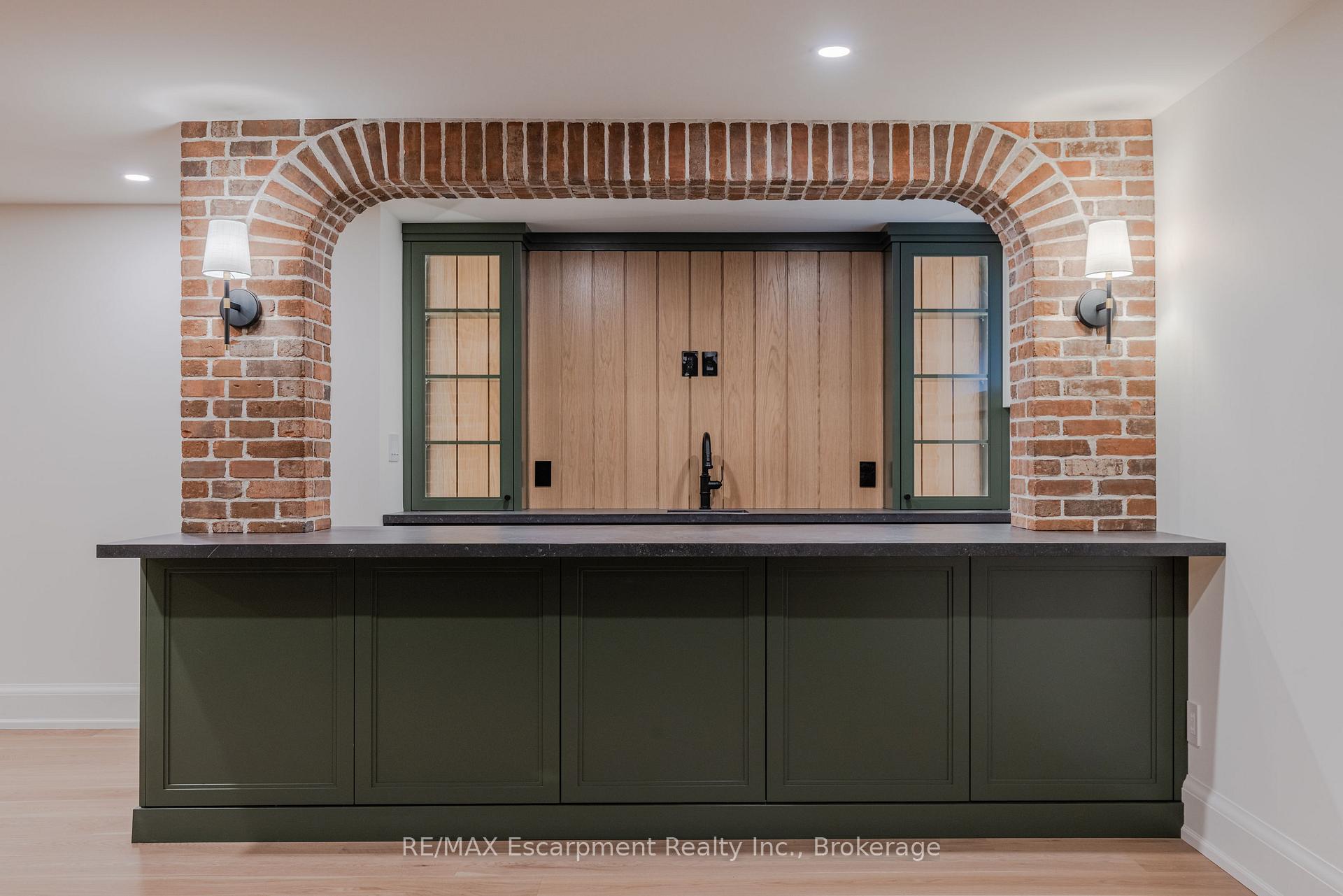 Photo 39 of 130 Edgecliffe Place, Burlington, Appleby — HOMEH