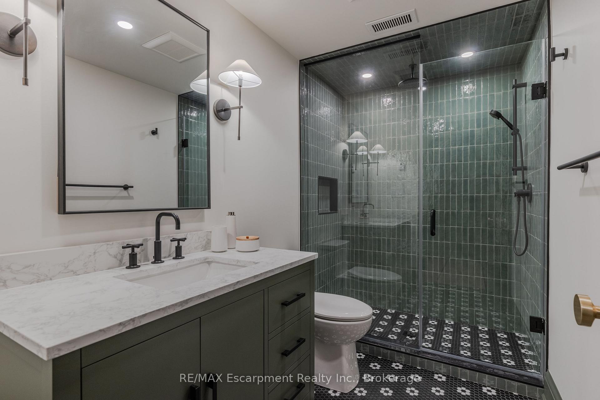 Photo 45 of 130 Edgecliffe Place, Burlington, Appleby — HOMEH