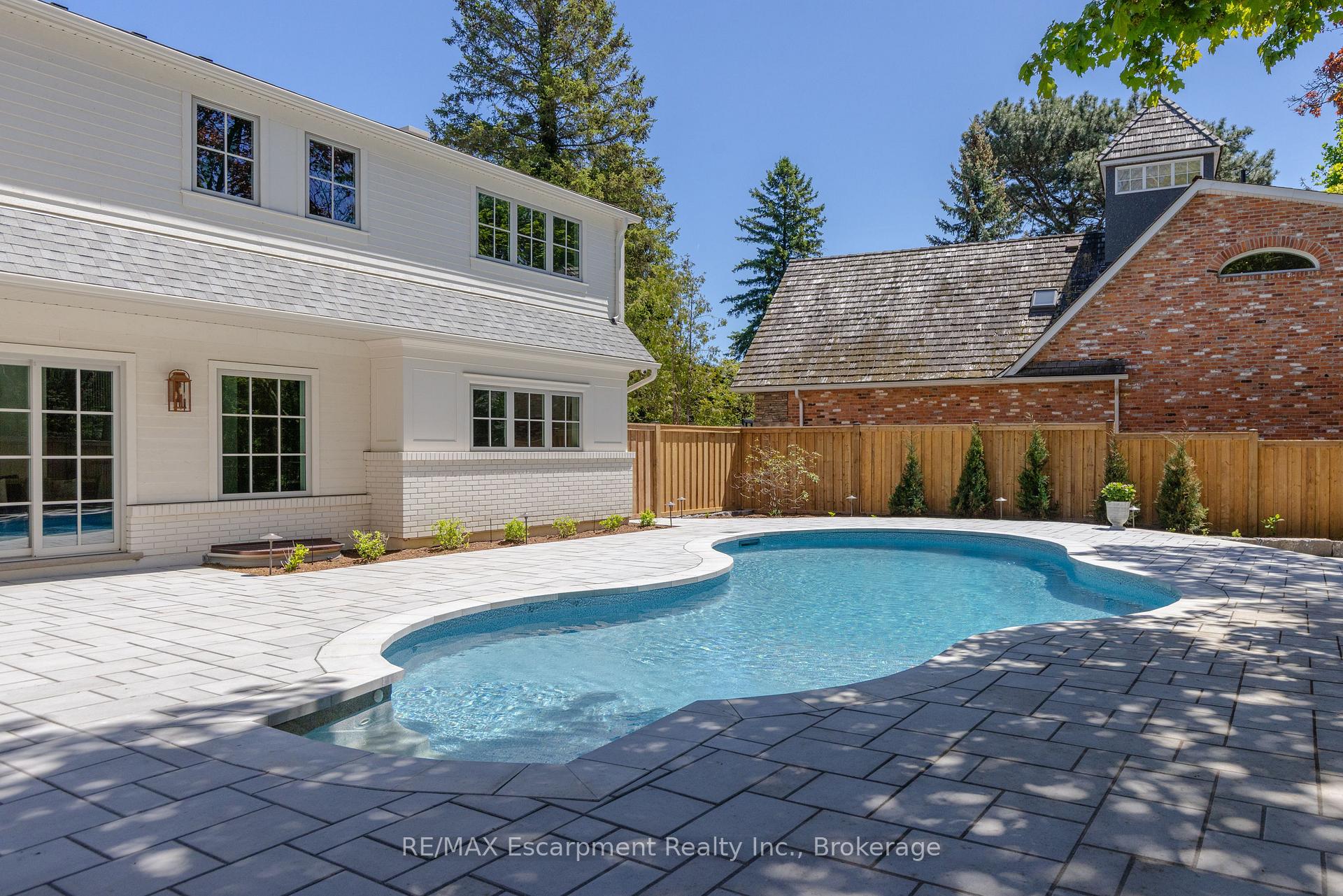 Photo 49 of 130 Edgecliffe Place, Burlington, Appleby — HOMEH