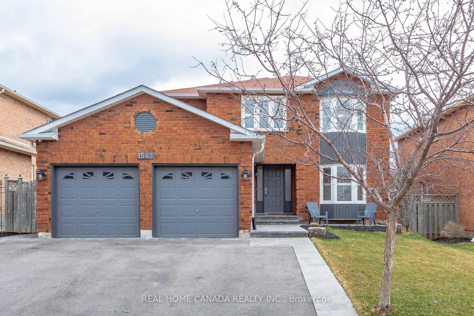 Photo 1 of 1542 Prince John Circle, Oakville, Clearview — HOMEH