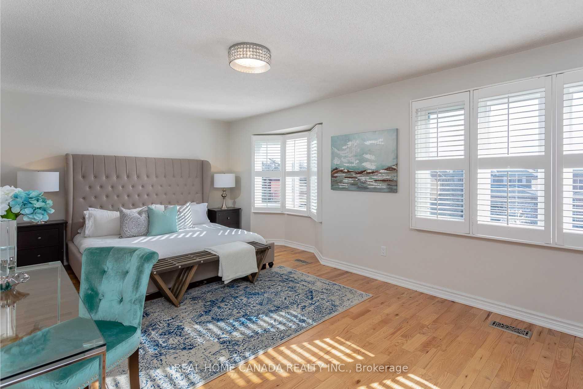 Photo 12 of 1542 Prince John Circle, Oakville, Clearview — HOMEH