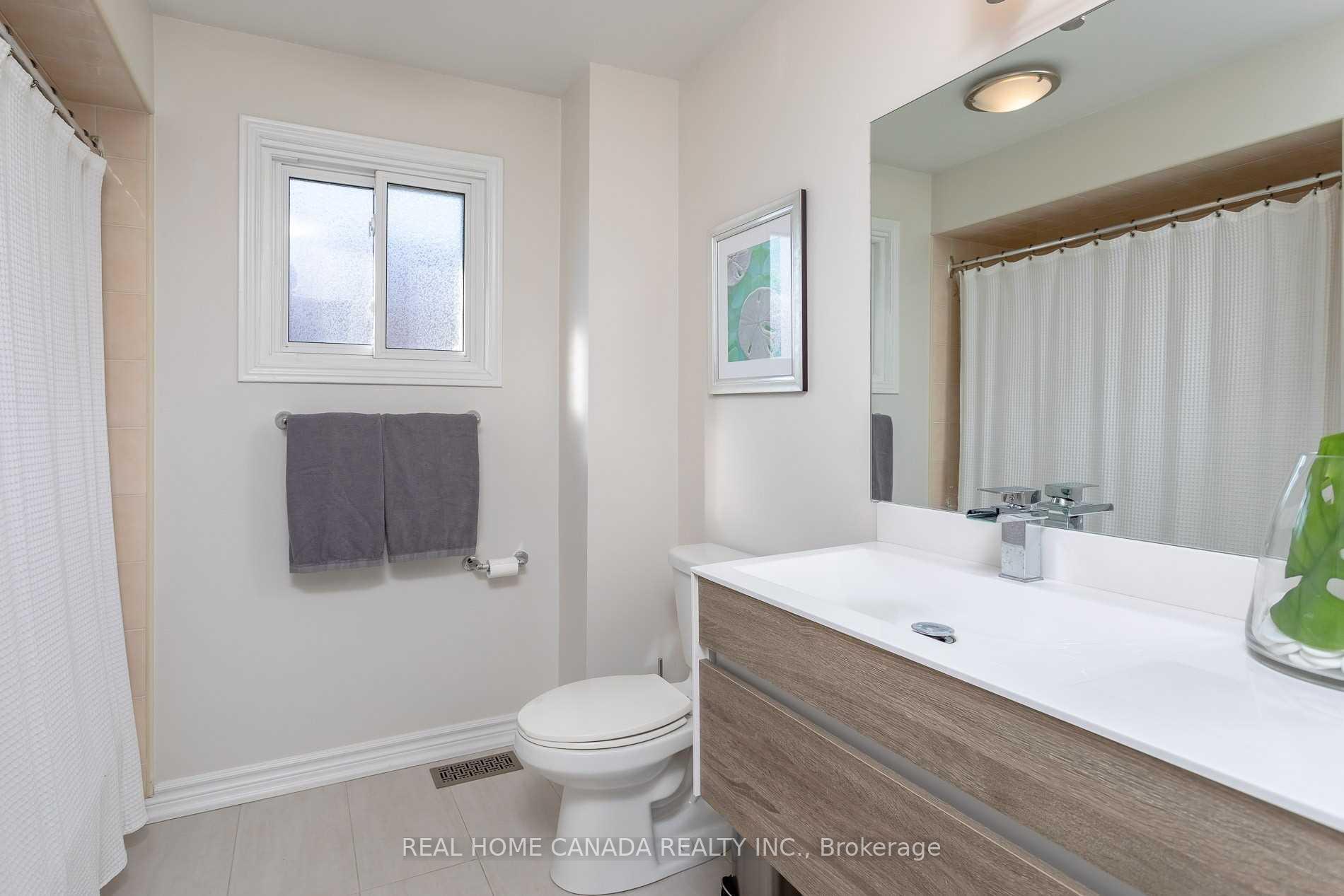 Photo 19 of 1542 Prince John Circle, Oakville, Clearview — HOMEH