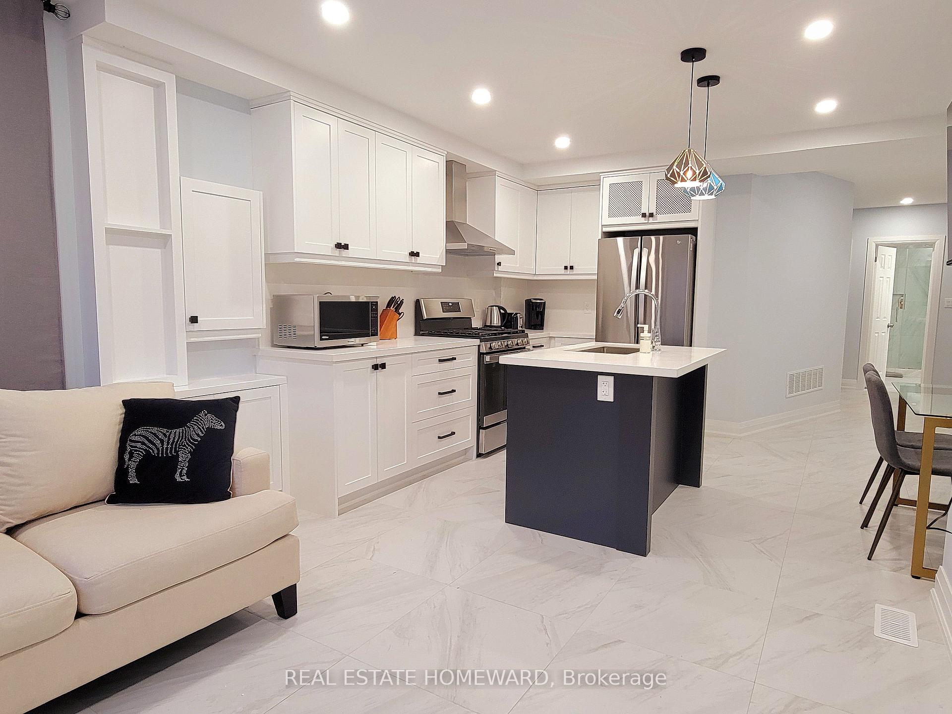 Photo of 434 Victoria Park Avenue