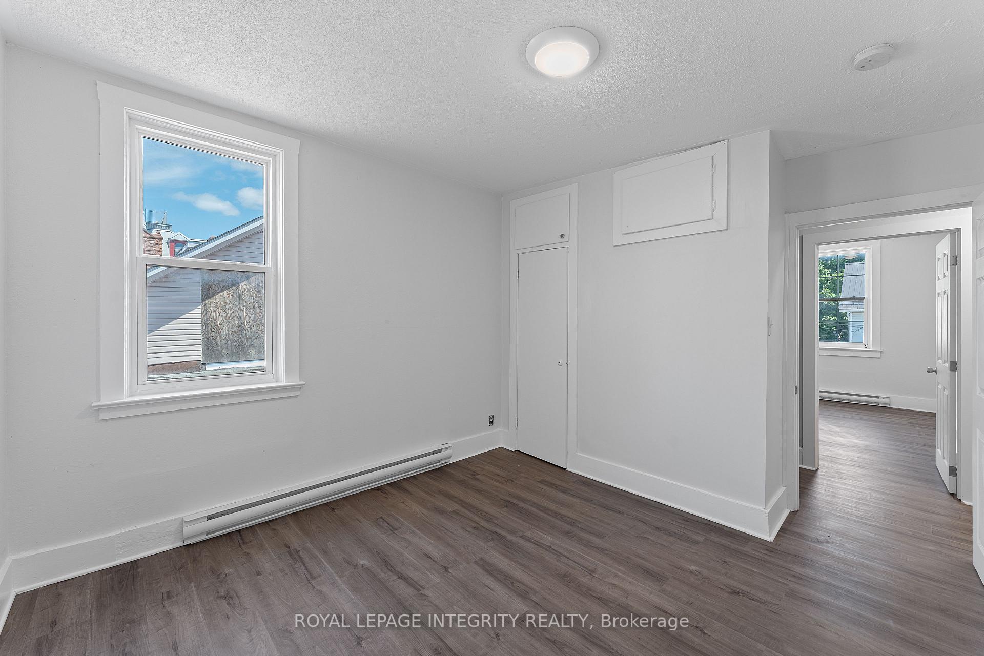 Photo 17 of 34 Market Street, Smiths Falls, Smiths Falls — HOMEH