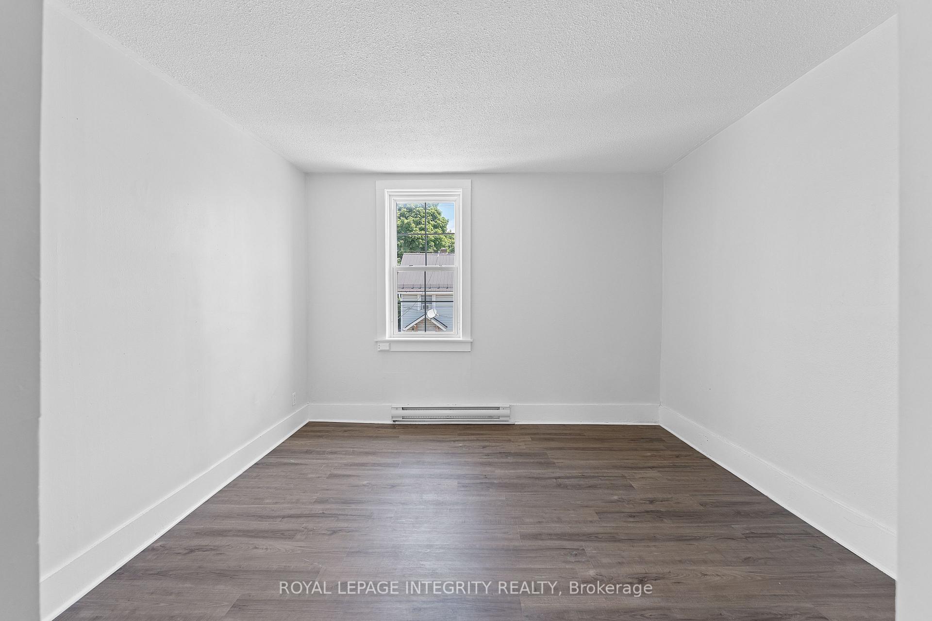 Photo 20 of 34 Market Street, Smiths Falls, Smiths Falls — HOMEH