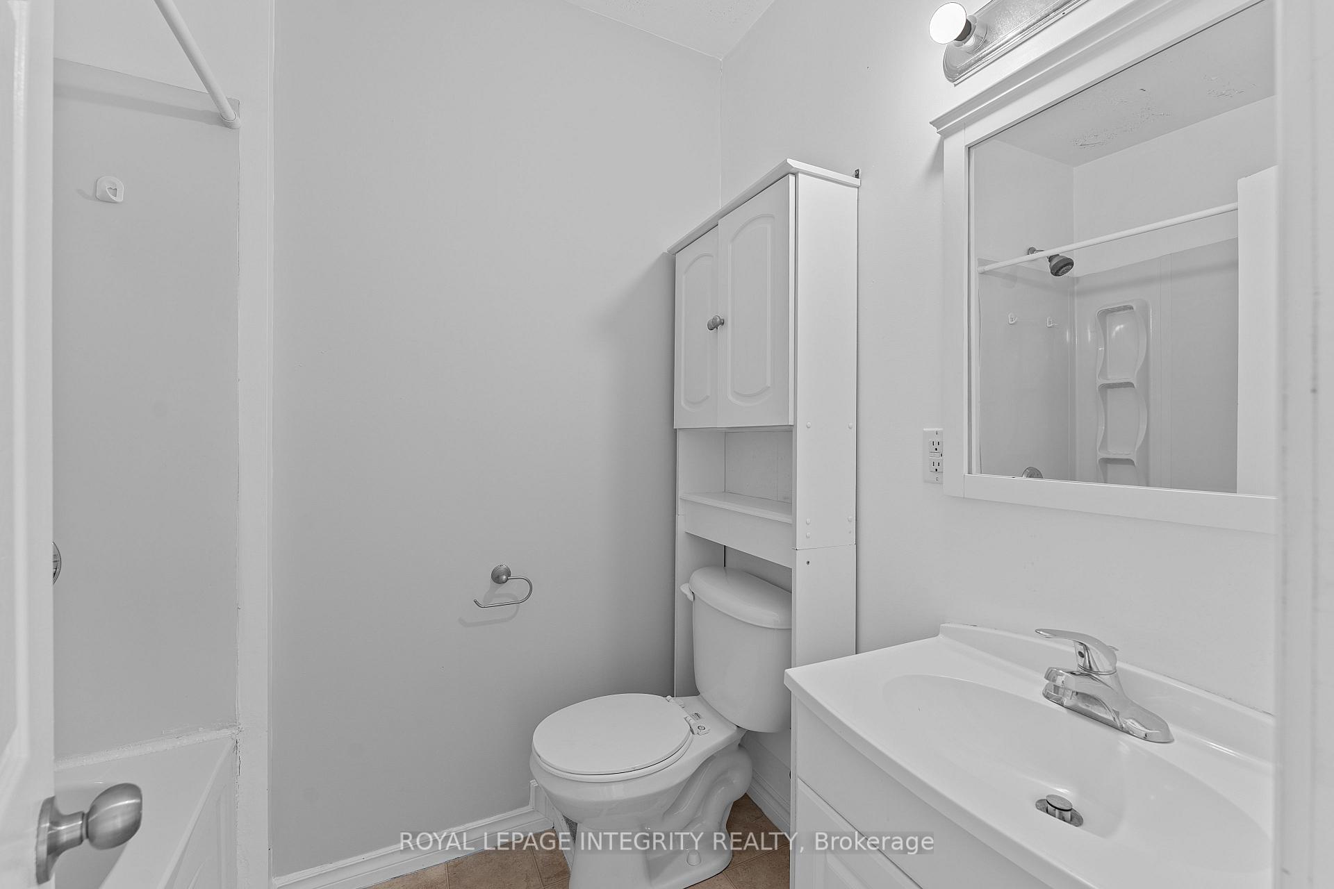 Photo 35 of 34 Market Street, Smiths Falls, Smiths Falls — HOMEH