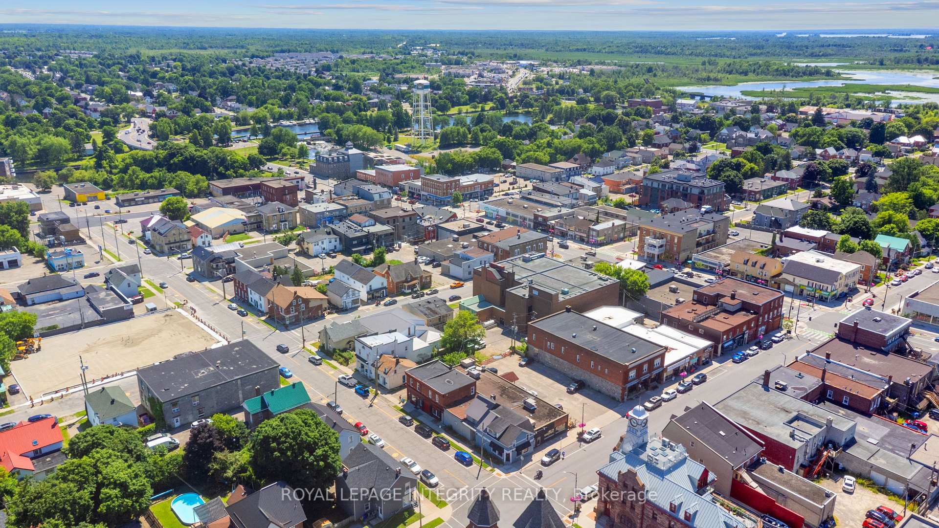Photo 37 of 34 Market Street, Smiths Falls, Smiths Falls — HOMEH