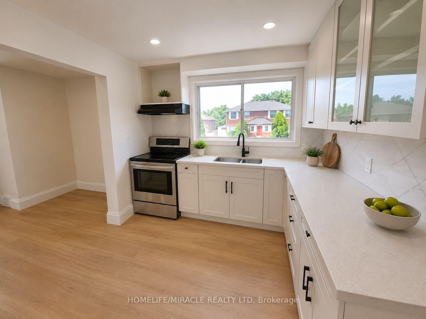 Photo 4 of Unit Main, 5622 Lowell Avenue, Niagara Falls, Hospital — HOMEH