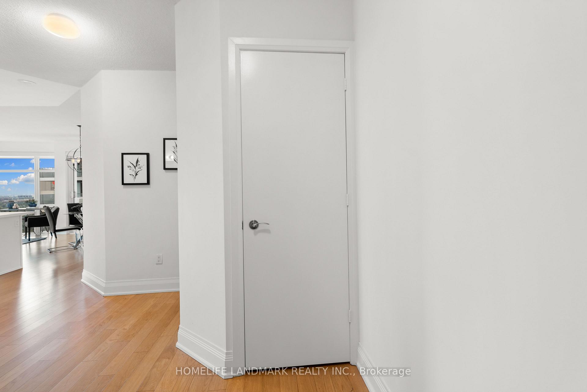 Photo 3 of Unit 4508, 2191 Yonge Street, Toronto, Mount Pleasant West — HOMEH