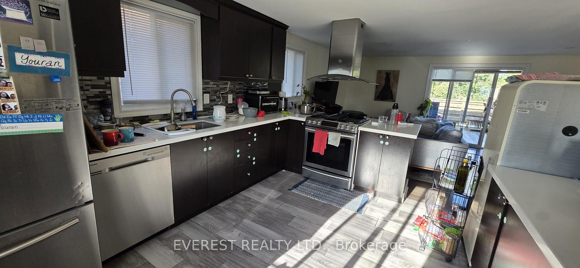 Photo 18 of 88 Shakespeare Crescent, Barrie, Letitia Heights — HOMEH
