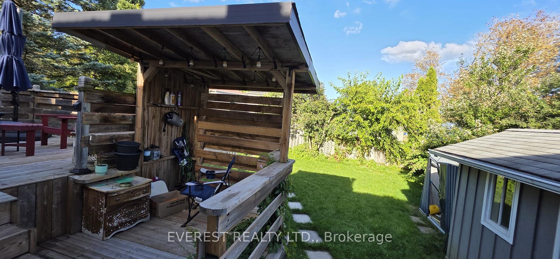 Photo 22 of 88 Shakespeare Crescent, Barrie, Letitia Heights — HOMEH