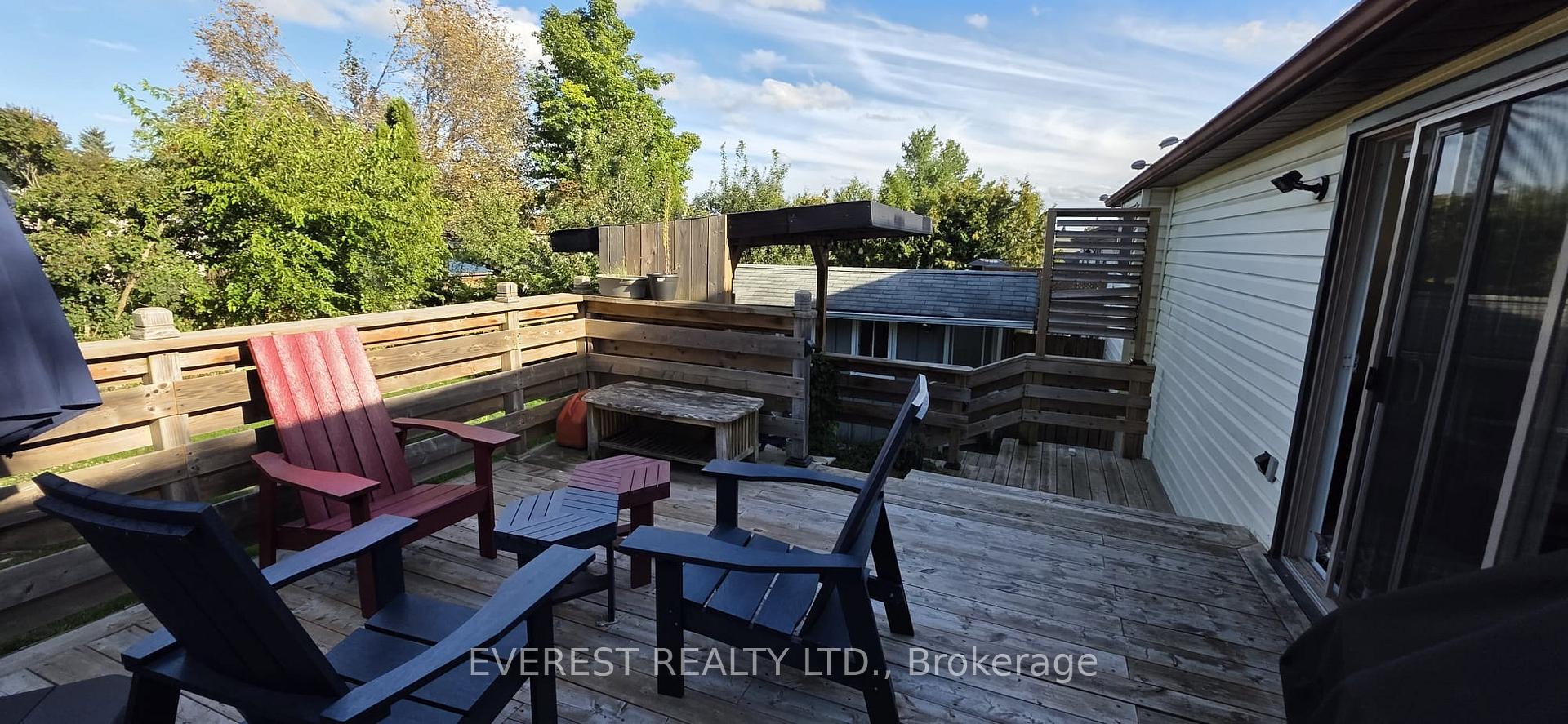 Photo 32 of 88 Shakespeare Crescent, Barrie, Letitia Heights — HOMEH