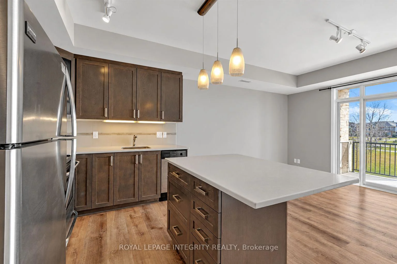Photo 4 of Unit 206, 805 Beauparc Drive, Ottawa, Cyrville — HOMEH