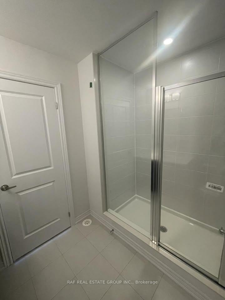 Photo 8 of 1065 Lockie Drive, Oshawa, Kedron — HOMEH