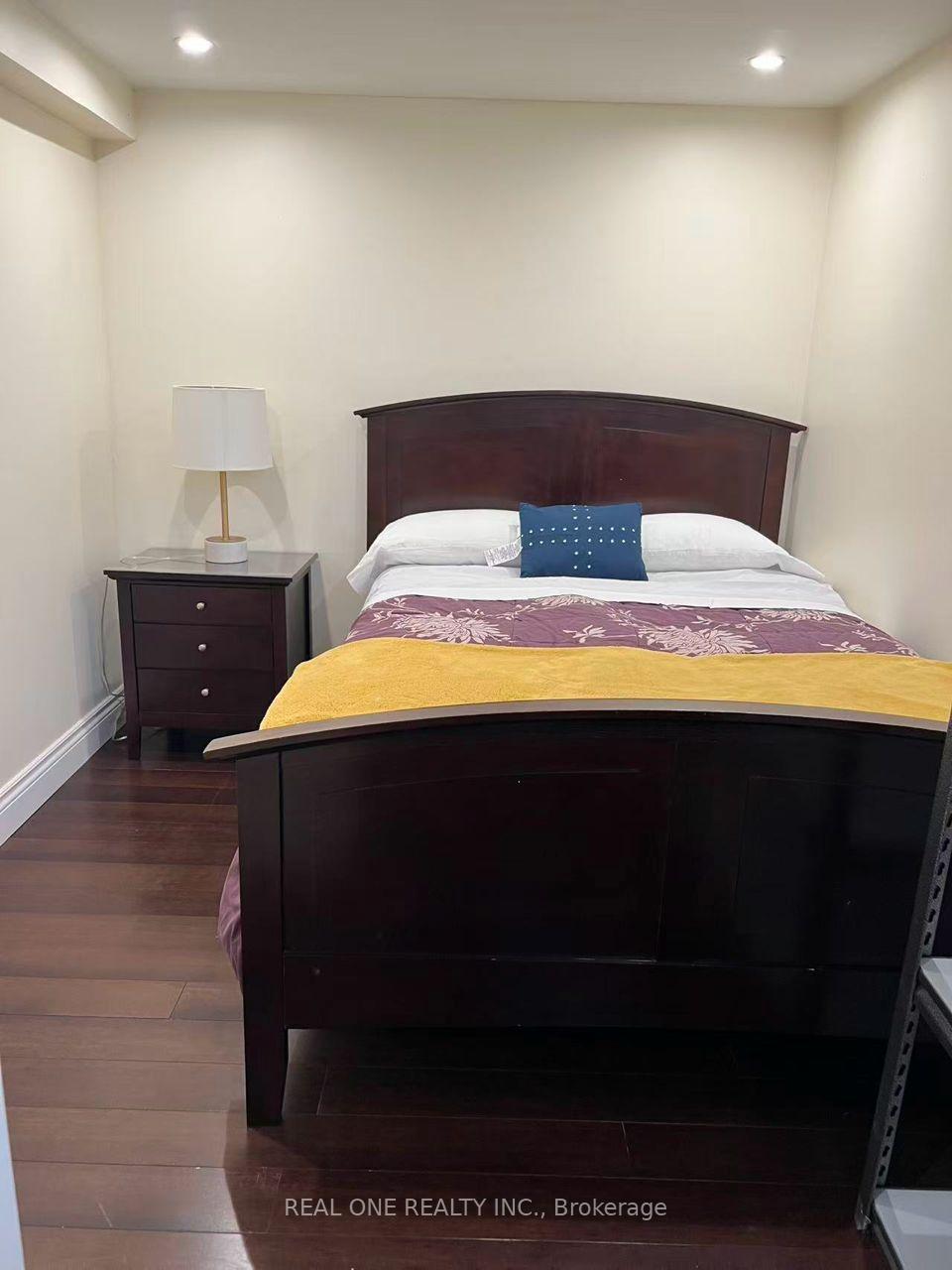 Photo 6 of Unit Bsmt, 58 Sewell Drive, Oakville, College Park — HOMEH